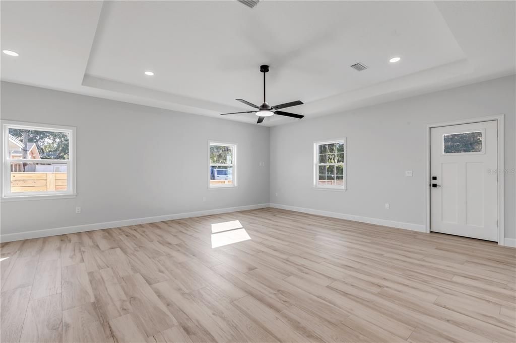 En Venta: $639,000 (3 camas, 2 baños, 1843 Pies cuadrados)