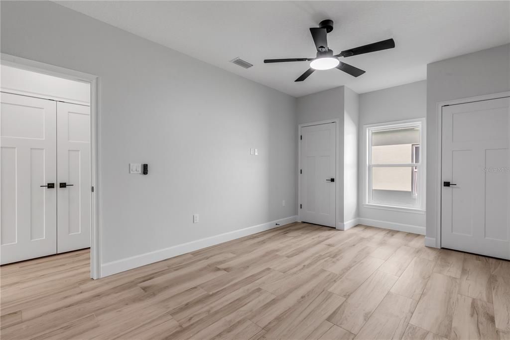 En Venta: $639,000 (3 camas, 2 baños, 1843 Pies cuadrados)