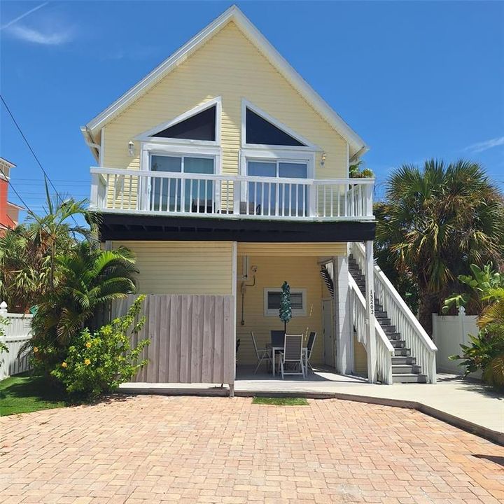 En Venta: $1,395,000 (3 camas, 0 baños, 1827 Pies cuadrados)