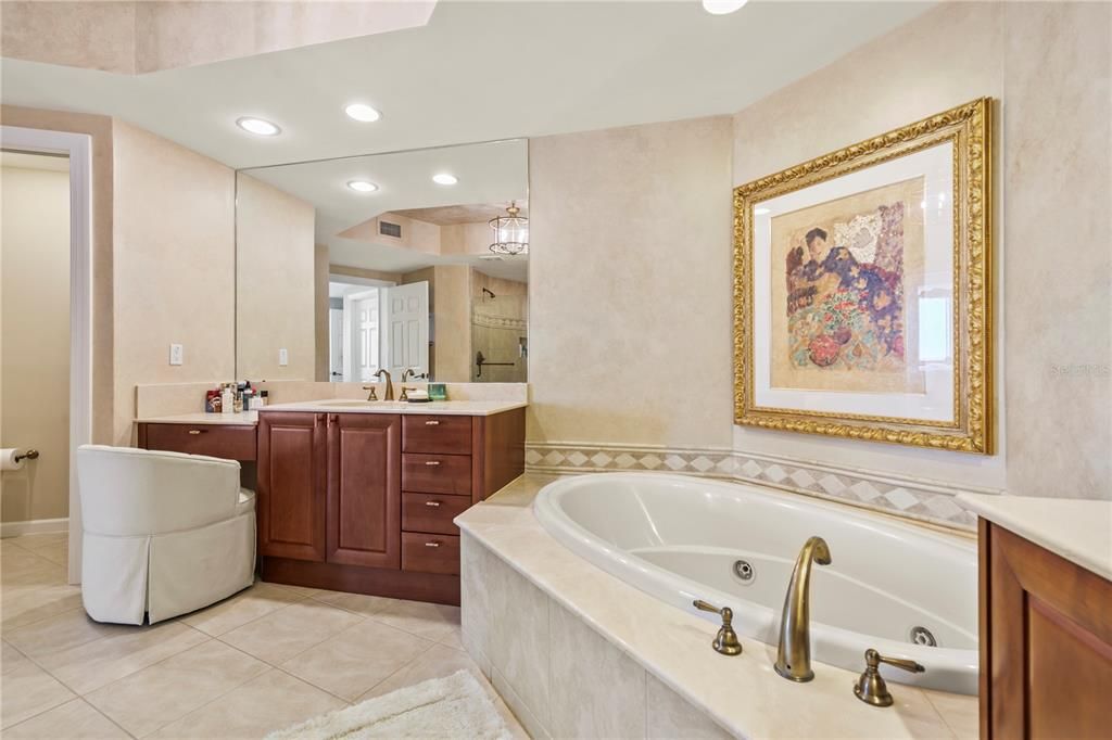 For Sale: $1,249,000 (2 beds, 2 baths, 2340 Square Feet)