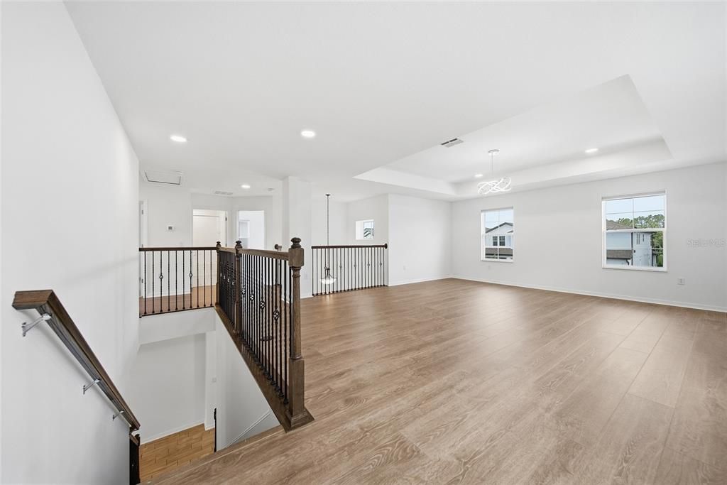 For Sale: $560,000 (5 beds, 4 baths, 3316 Square Feet)