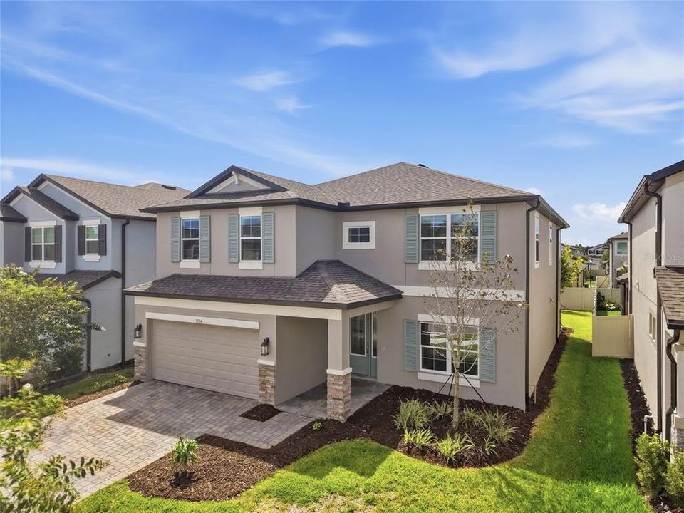 For Sale: $560,000 (5 beds, 4 baths, 3316 Square Feet)