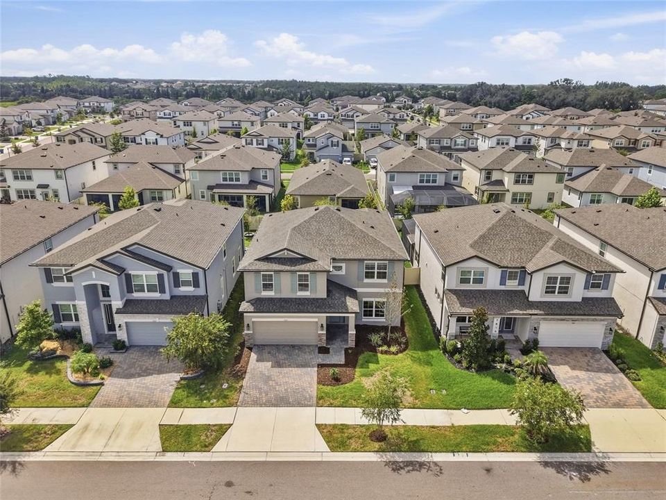 For Sale: $560,000 (5 beds, 4 baths, 3316 Square Feet)