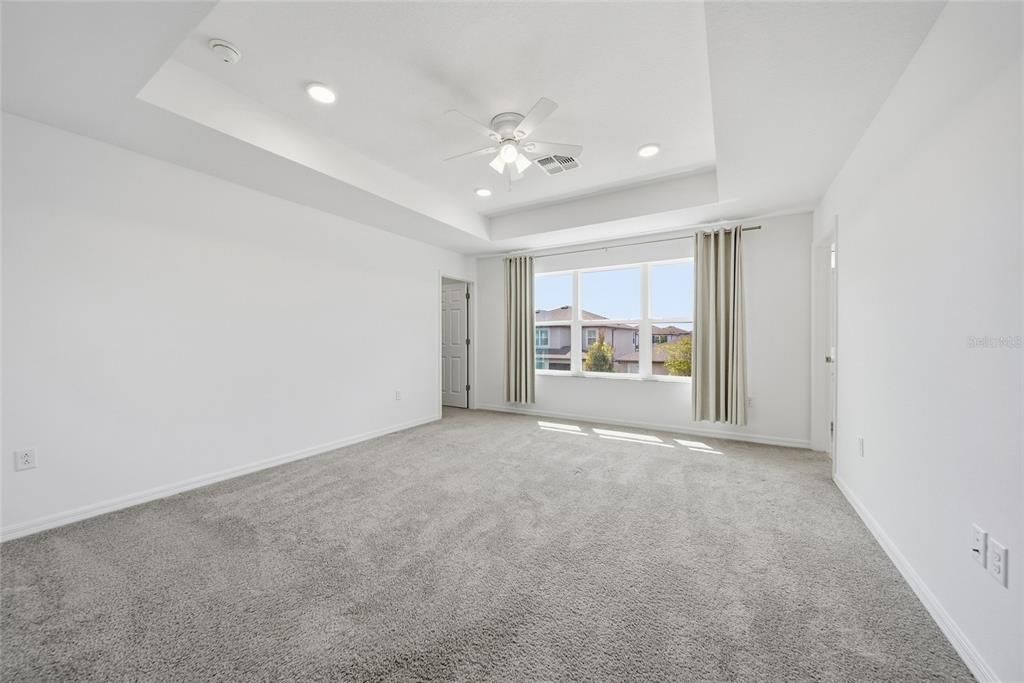 For Sale: $560,000 (5 beds, 4 baths, 3316 Square Feet)