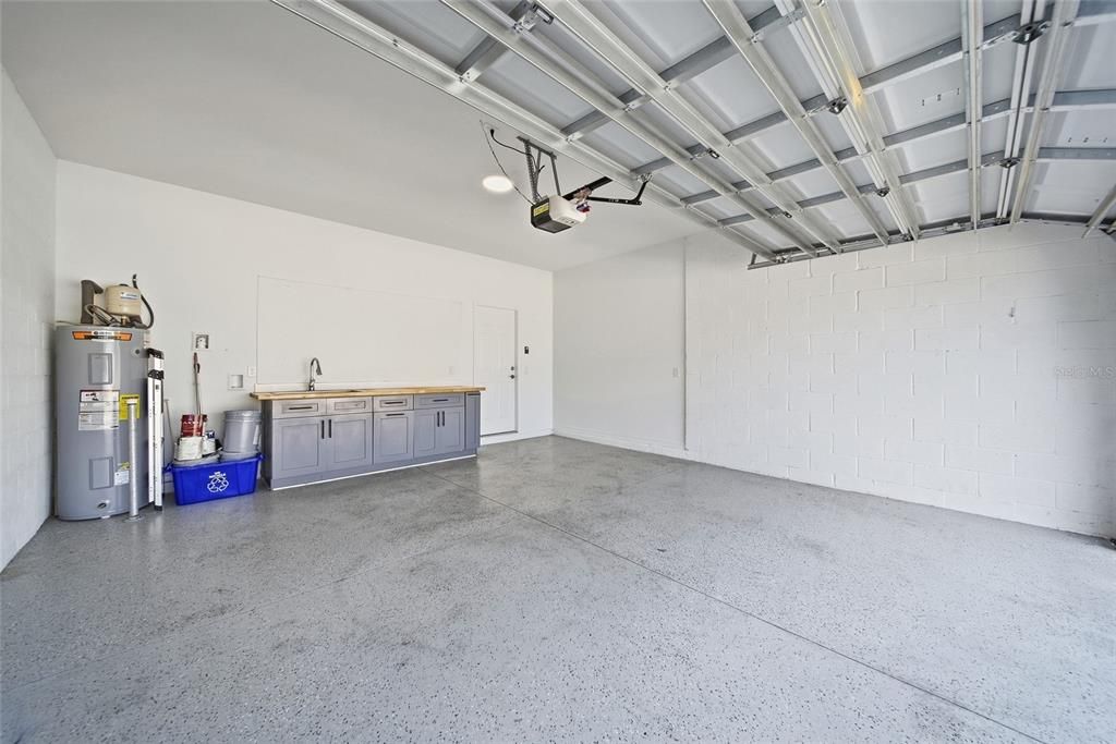 For Sale: $560,000 (5 beds, 4 baths, 3316 Square Feet)