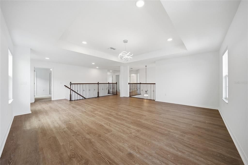 For Sale: $560,000 (5 beds, 4 baths, 3316 Square Feet)