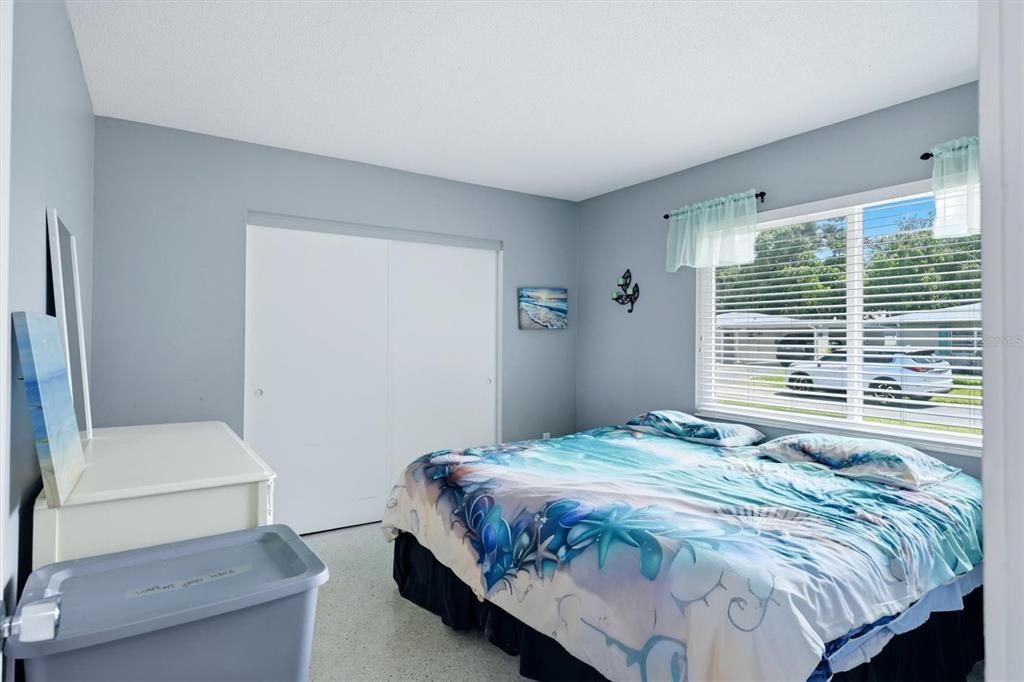 For Sale: $215,000 (2 beds, 2 baths, 1195 Square Feet)