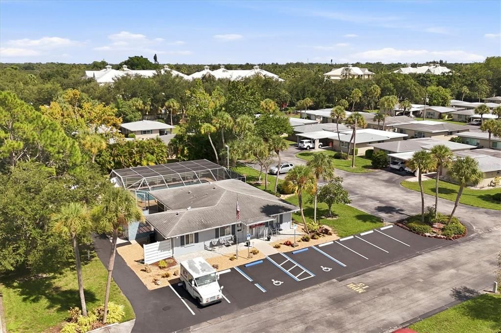 For Sale: $215,000 (2 beds, 2 baths, 1195 Square Feet)