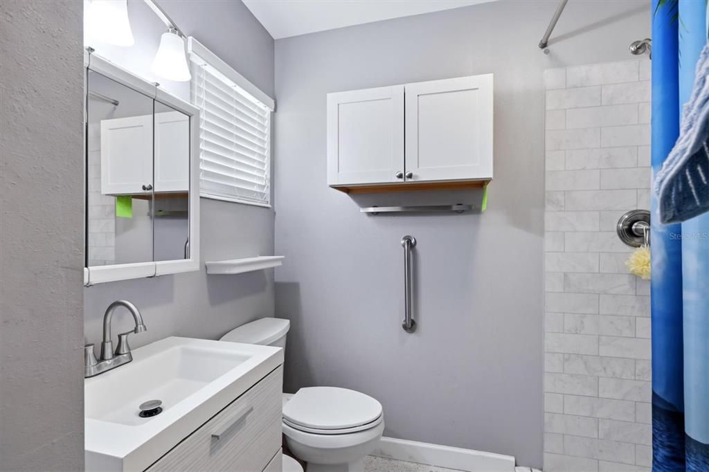 For Sale: $215,000 (2 beds, 2 baths, 1195 Square Feet)