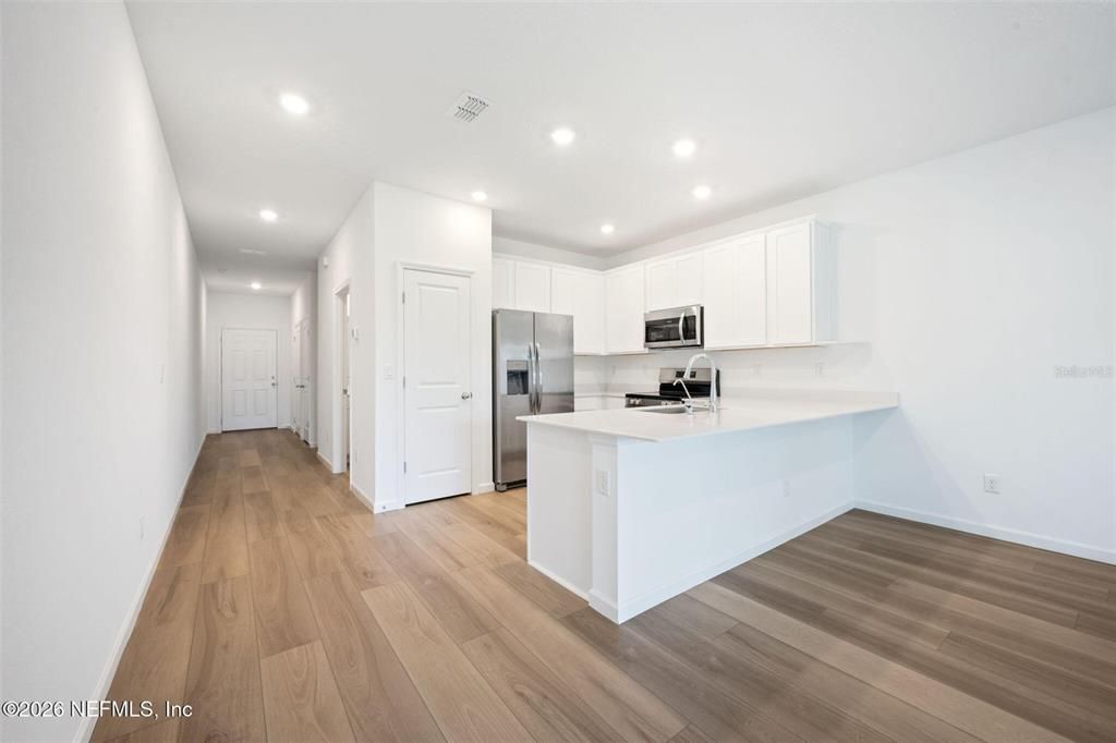 For Sale: $245,000 (3 beds, 2 baths, 1558 Square Feet)