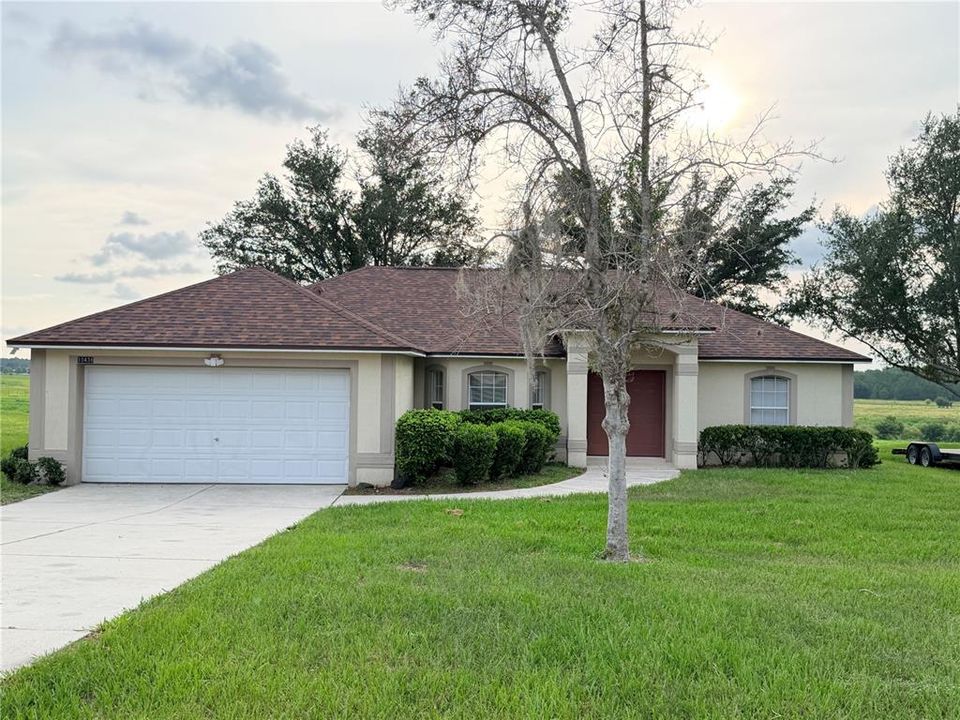For Rent: $2,275 (3 beds, 2 baths, 1742 Square Feet)
