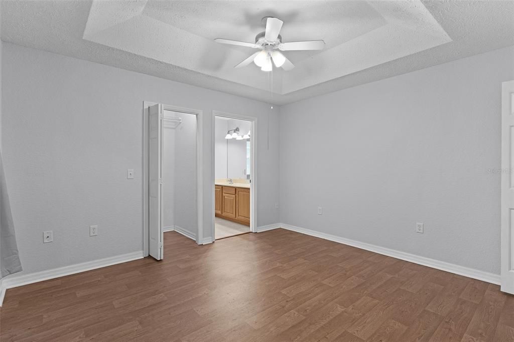 На продажу: $179,900 (3 спален, 2 ванн, 1401 Квадратных фут)