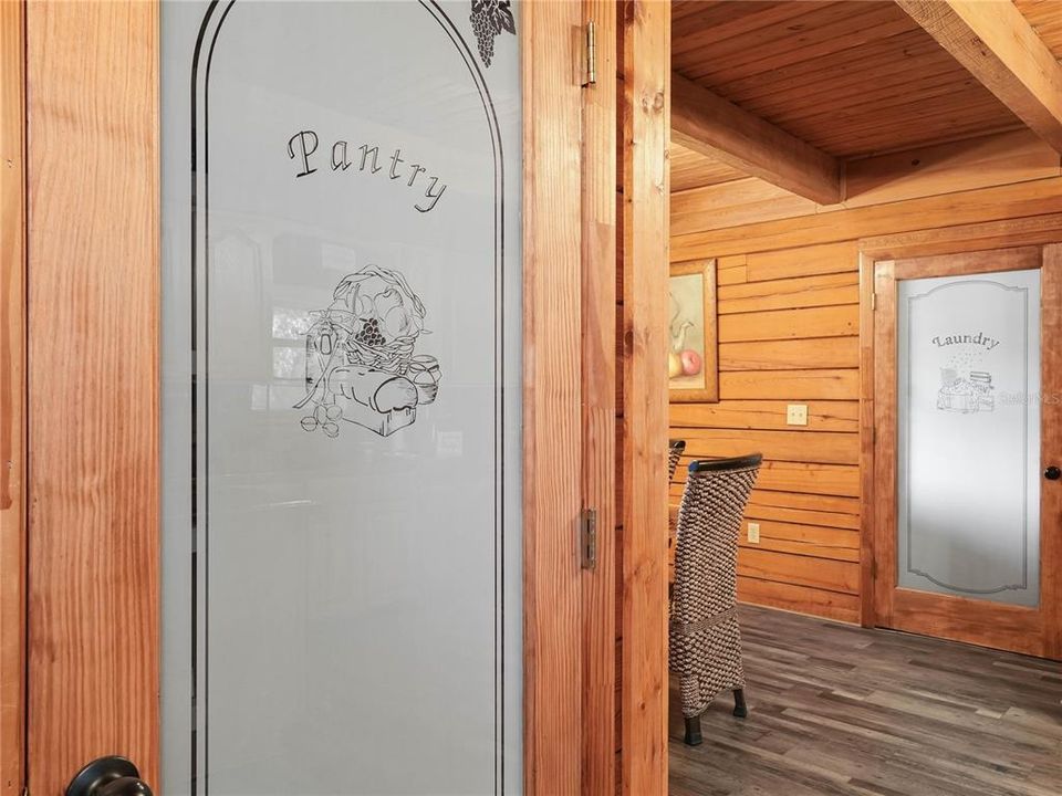 For Sale: $800,000 (3 beds, 3 baths, 2264 Square Feet)