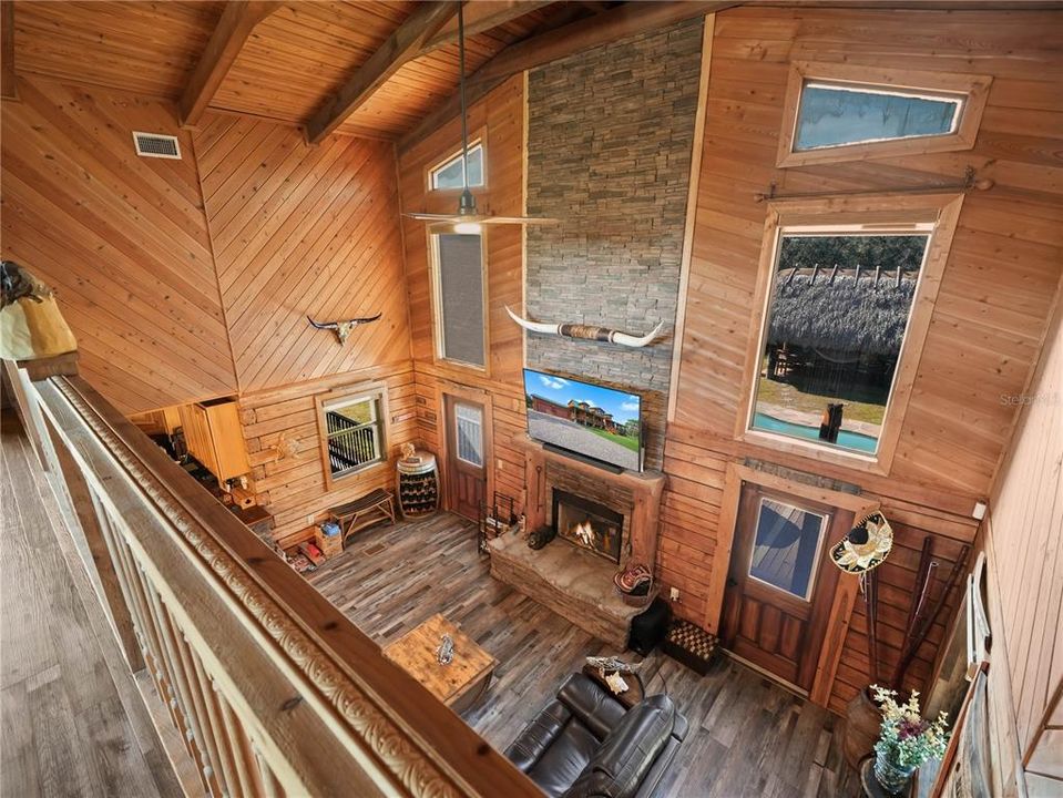 For Sale: $800,000 (3 beds, 3 baths, 2264 Square Feet)