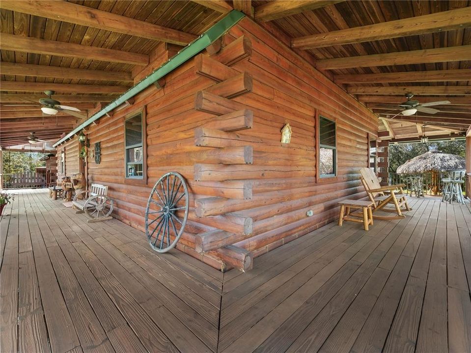 For Sale: $800,000 (3 beds, 3 baths, 2264 Square Feet)