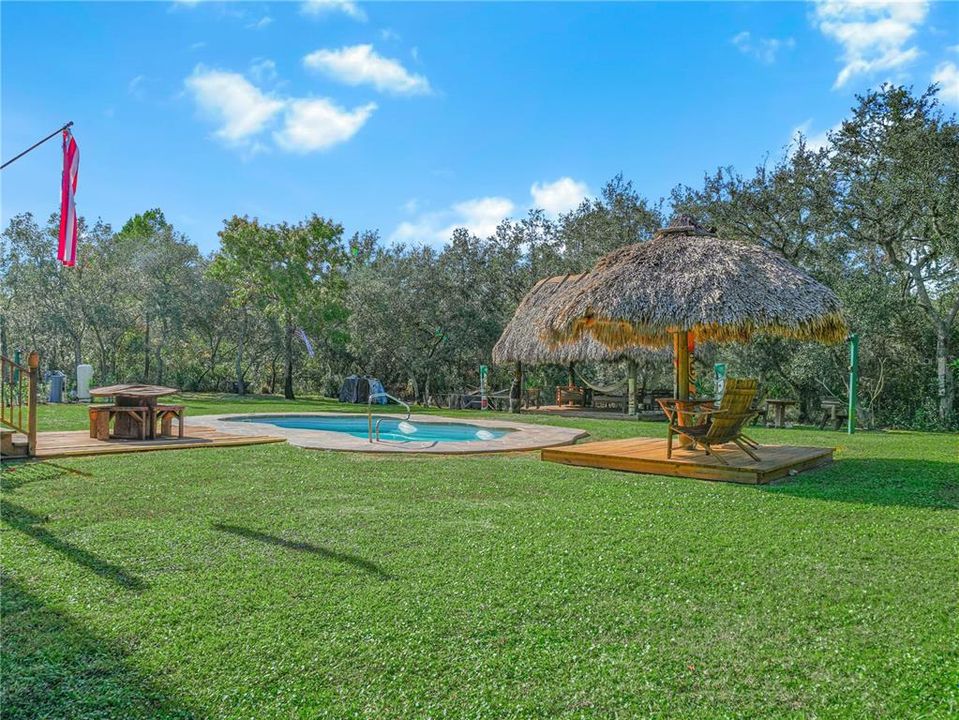 For Sale: $800,000 (3 beds, 3 baths, 2264 Square Feet)