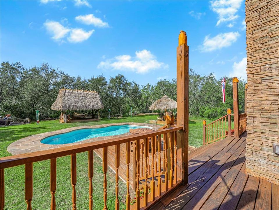 For Sale: $800,000 (3 beds, 3 baths, 2264 Square Feet)