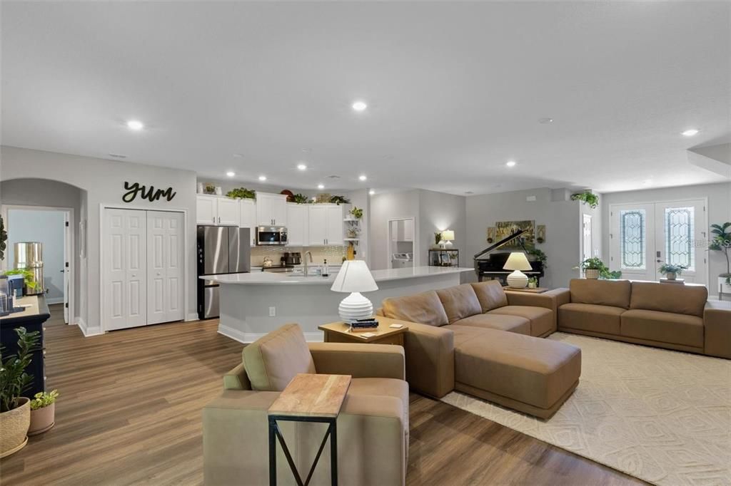 For Rent: $3,795 (5 beds, 3 baths, 2956 Square Feet)
