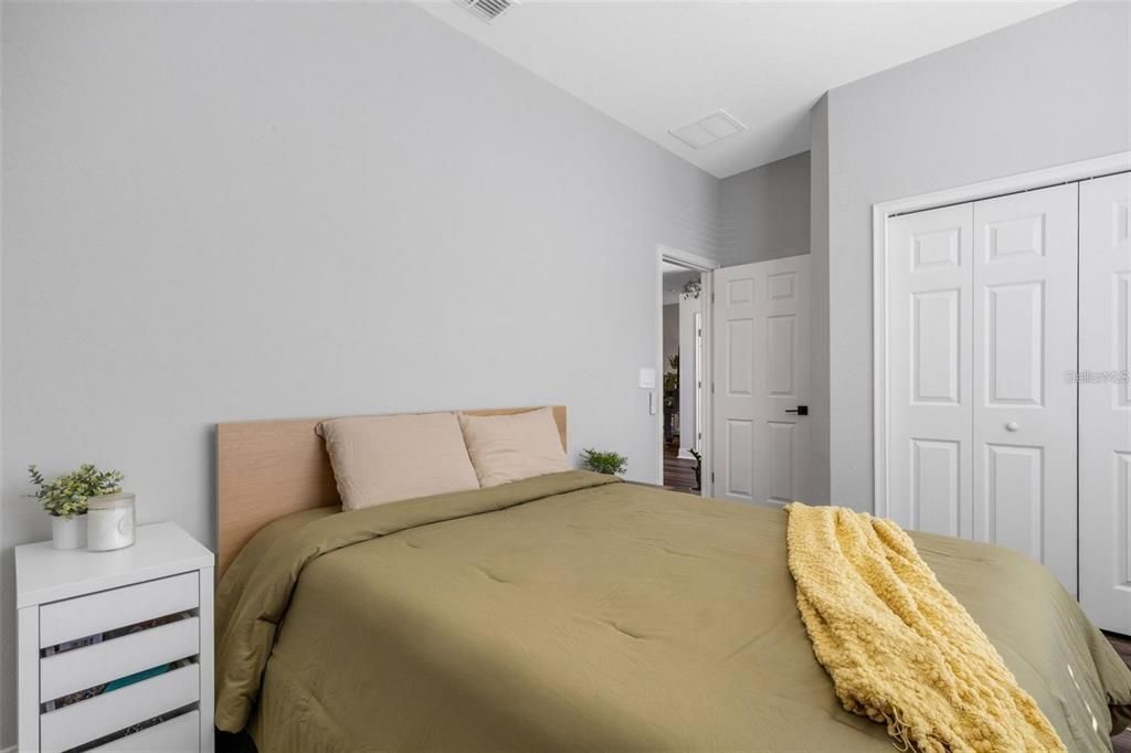 For Rent: $3,795 (5 beds, 3 baths, 2956 Square Feet)
