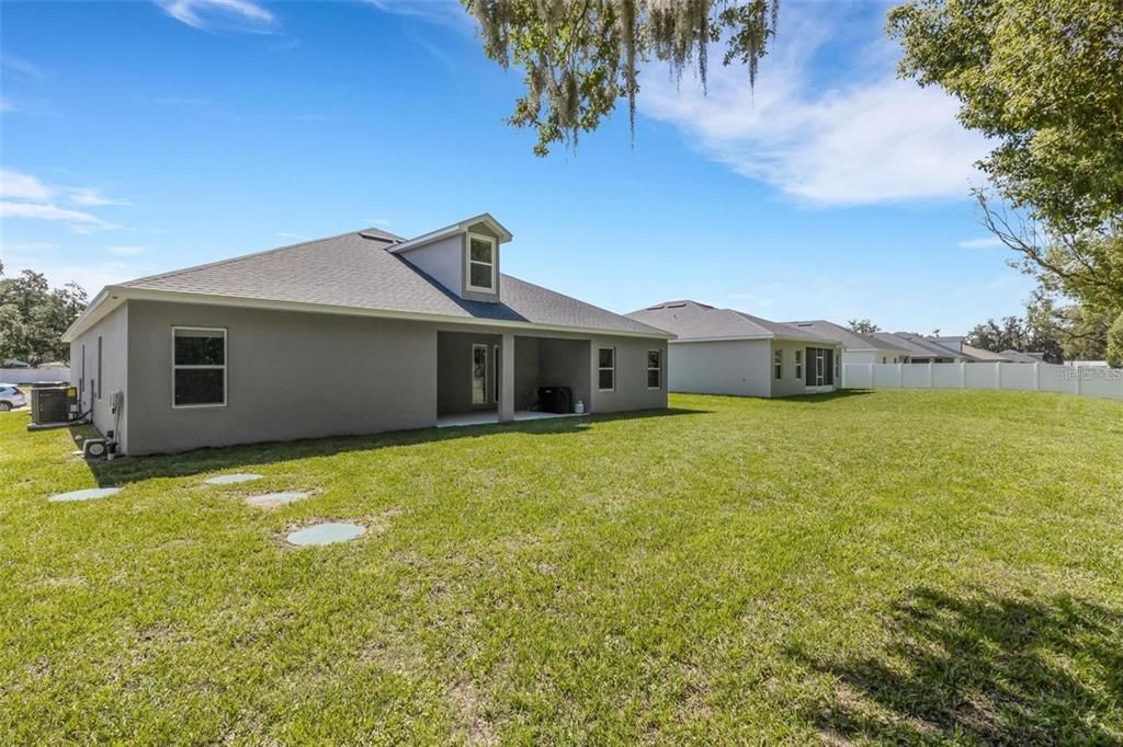 For Rent: $3,795 (5 beds, 3 baths, 2956 Square Feet)