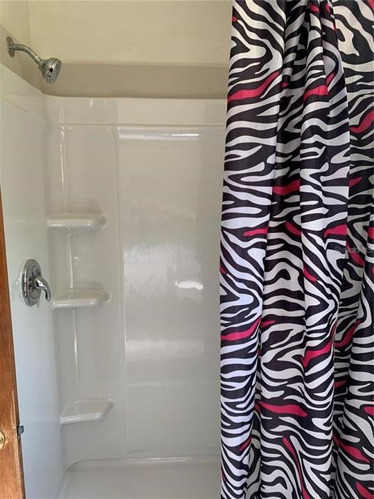 For Rent: $995 (1 beds, 1 baths, 616 Square Feet)