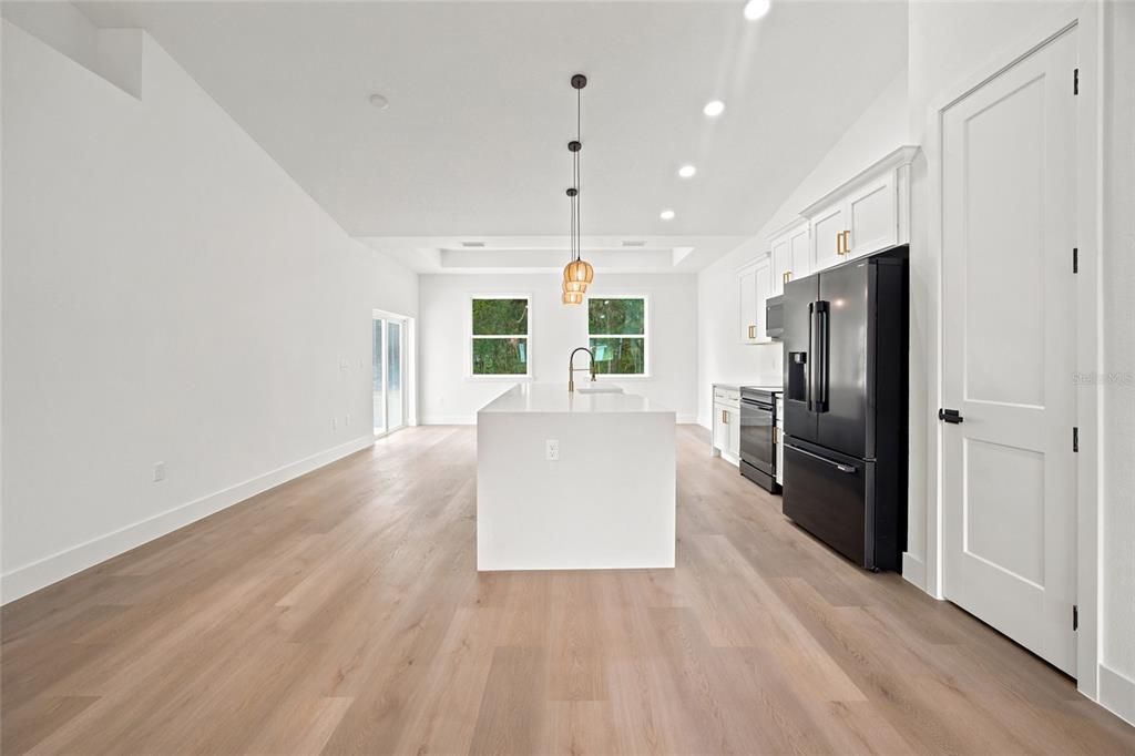En Venta: $289,900 (3 camas, 2 baños, 1559 Pies cuadrados)