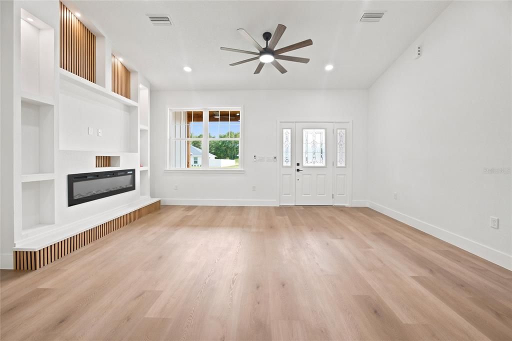 En Venta: $289,900 (3 camas, 2 baños, 1559 Pies cuadrados)