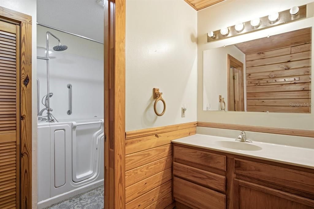 For Sale: $2,200,000 (3 beds, 3 baths, 2123 Square Feet)
