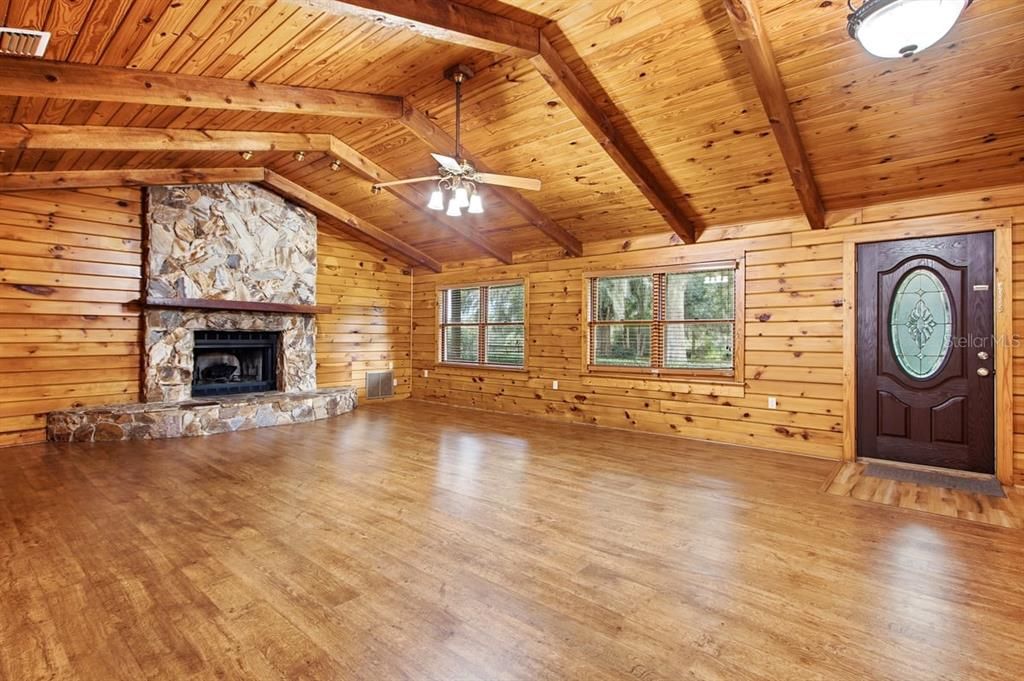 For Sale: $2,200,000 (3 beds, 3 baths, 2123 Square Feet)