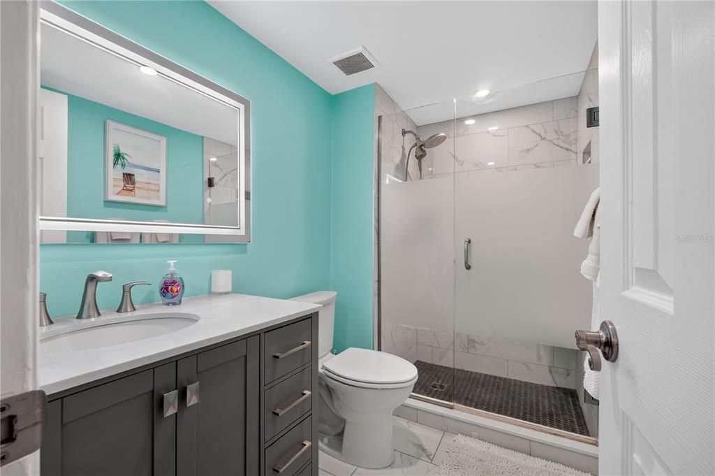 En Venta: $435,000 (2 camas, 2 baños, 966 Pies cuadrados)