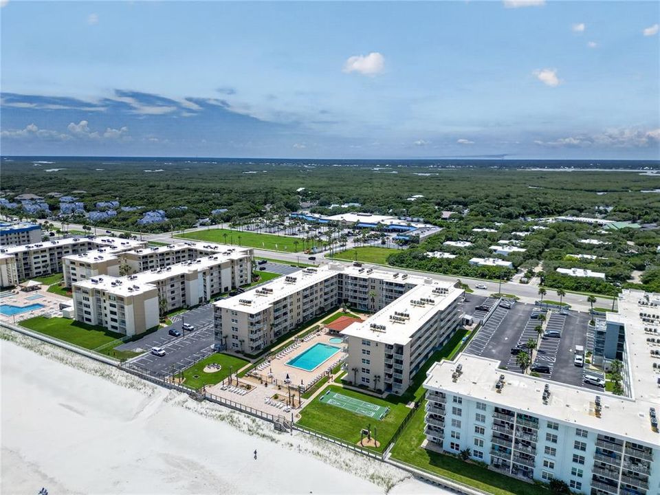En Venta: $435,000 (2 camas, 2 baños, 966 Pies cuadrados)