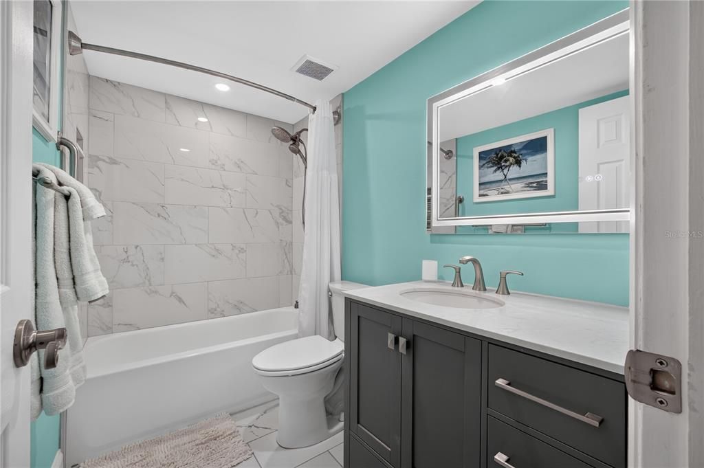 En Venta: $435,000 (2 camas, 2 baños, 966 Pies cuadrados)
