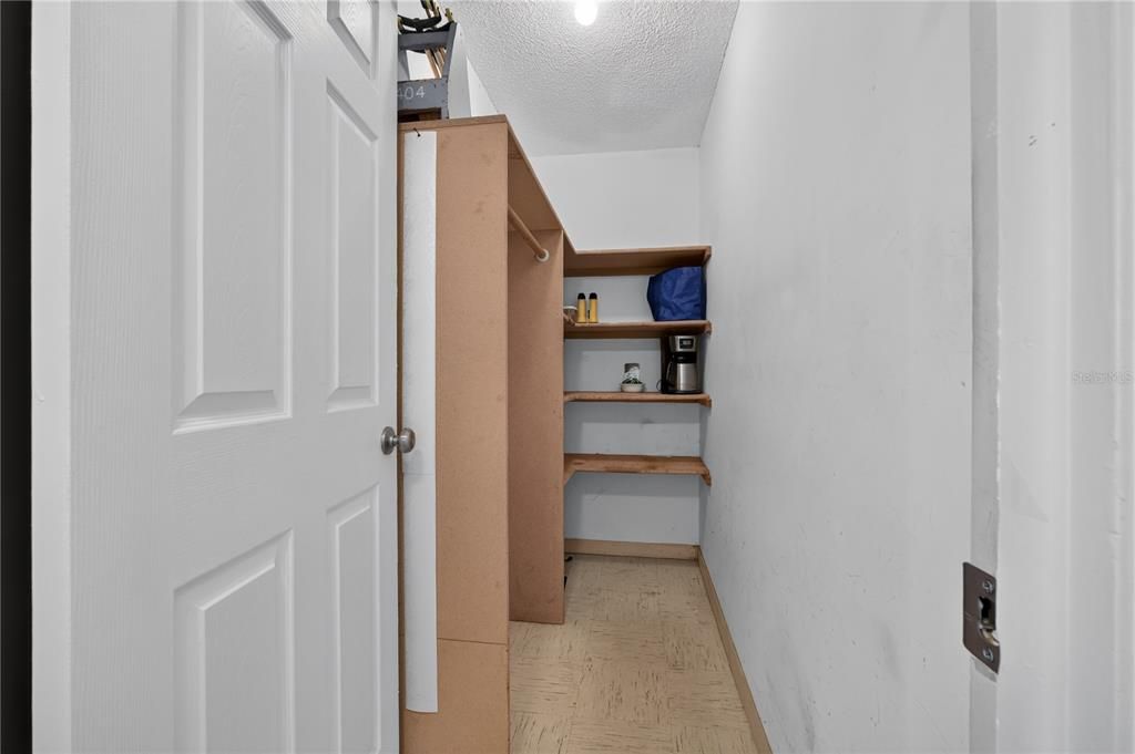 En Venta: $435,000 (2 camas, 2 baños, 966 Pies cuadrados)