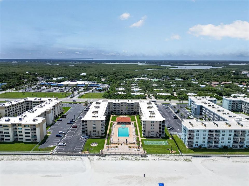 En Venta: $435,000 (2 camas, 2 baños, 966 Pies cuadrados)