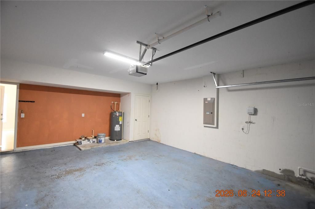 For Rent: $2,500 (4 beds, 2 baths, 2591 Square Feet)