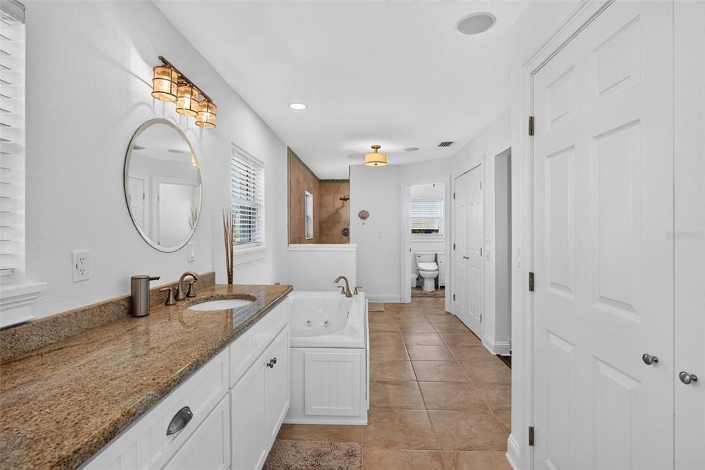 For Sale: $2,174,000 (5 beds, 4 baths, 4472 Square Feet)