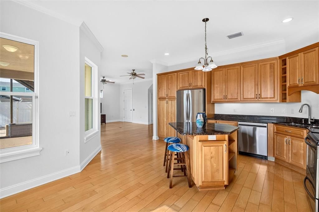 For Sale: $2,174,000 (5 beds, 4 baths, 4472 Square Feet)