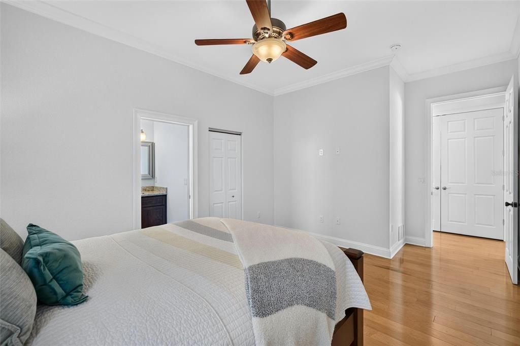 For Sale: $2,174,000 (5 beds, 4 baths, 4472 Square Feet)