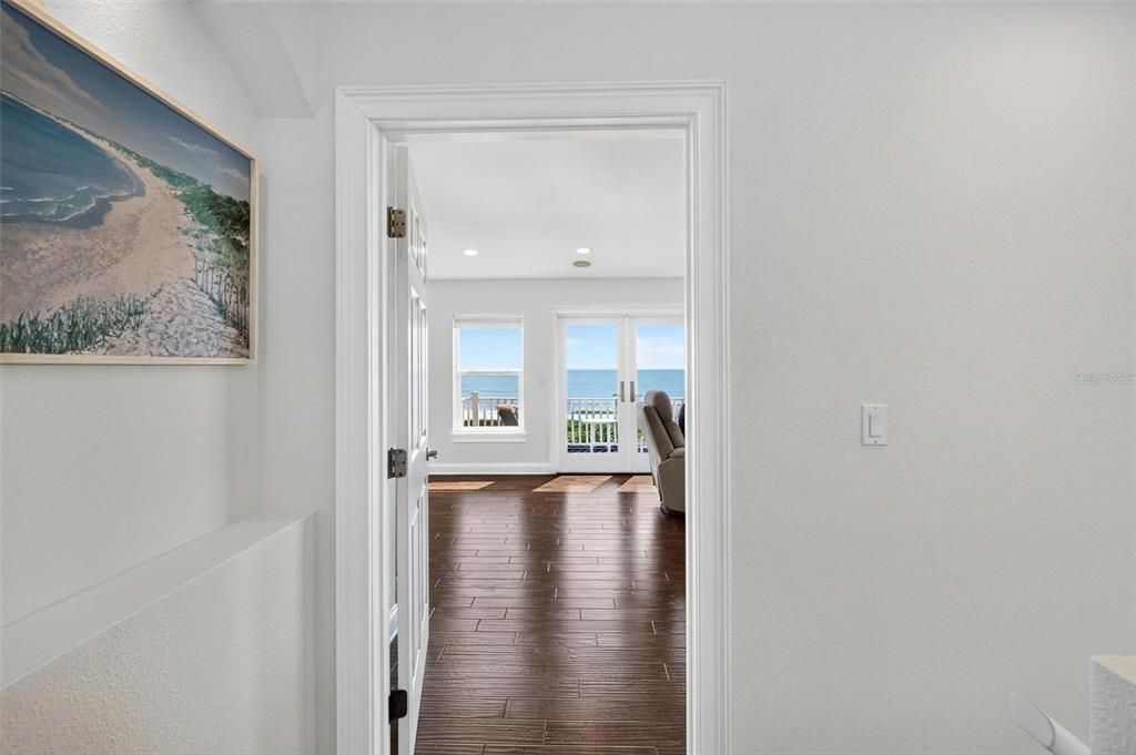 For Sale: $2,174,000 (5 beds, 4 baths, 4472 Square Feet)