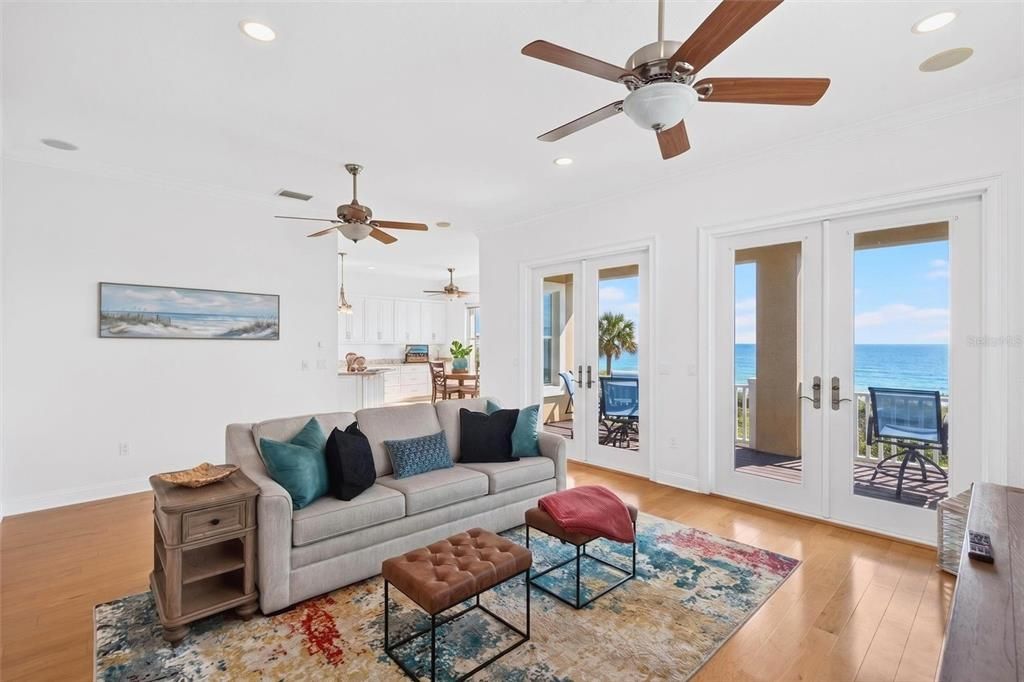 For Sale: $2,174,000 (5 beds, 4 baths, 4472 Square Feet)
