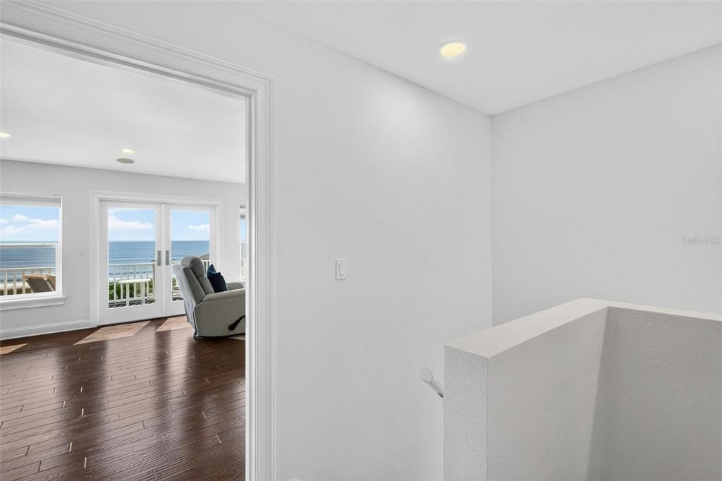 For Sale: $2,174,000 (5 beds, 4 baths, 4472 Square Feet)