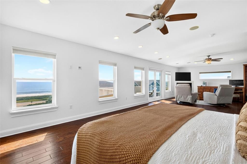 For Sale: $2,174,000 (5 beds, 4 baths, 4472 Square Feet)