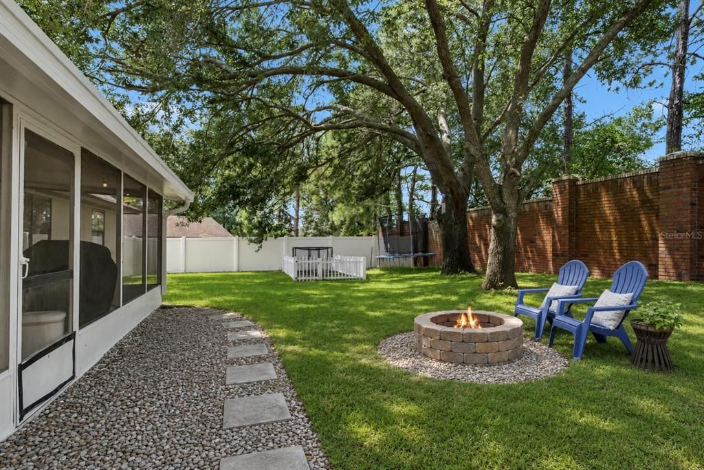 For Sale: $455,000 (4 beds, 2 baths, 2070 Square Feet)