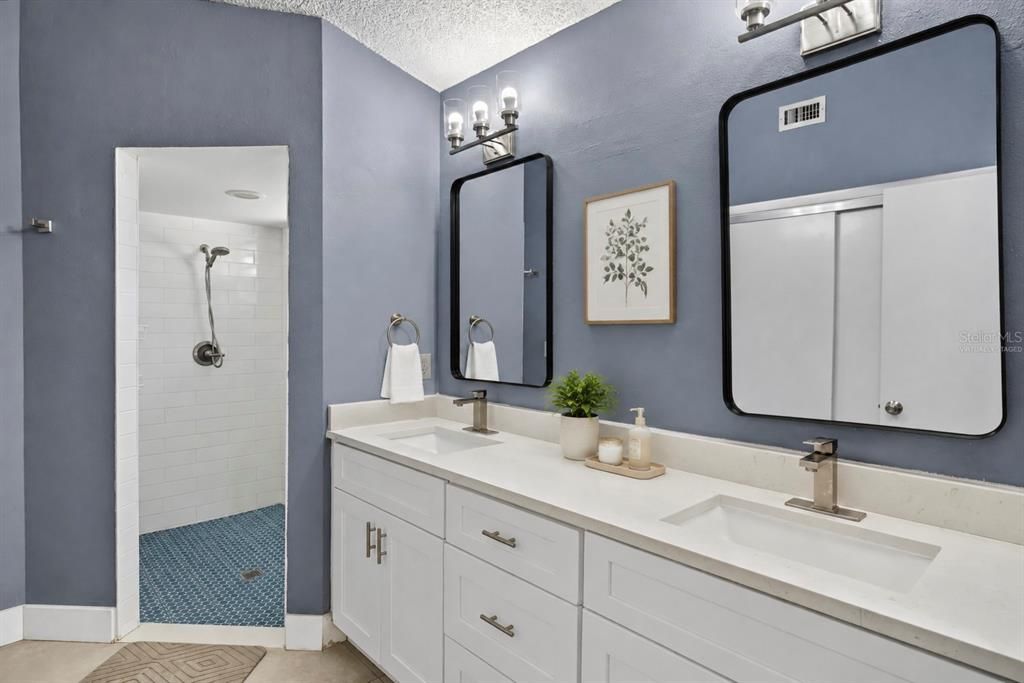 For Sale: $455,000 (4 beds, 2 baths, 2070 Square Feet)