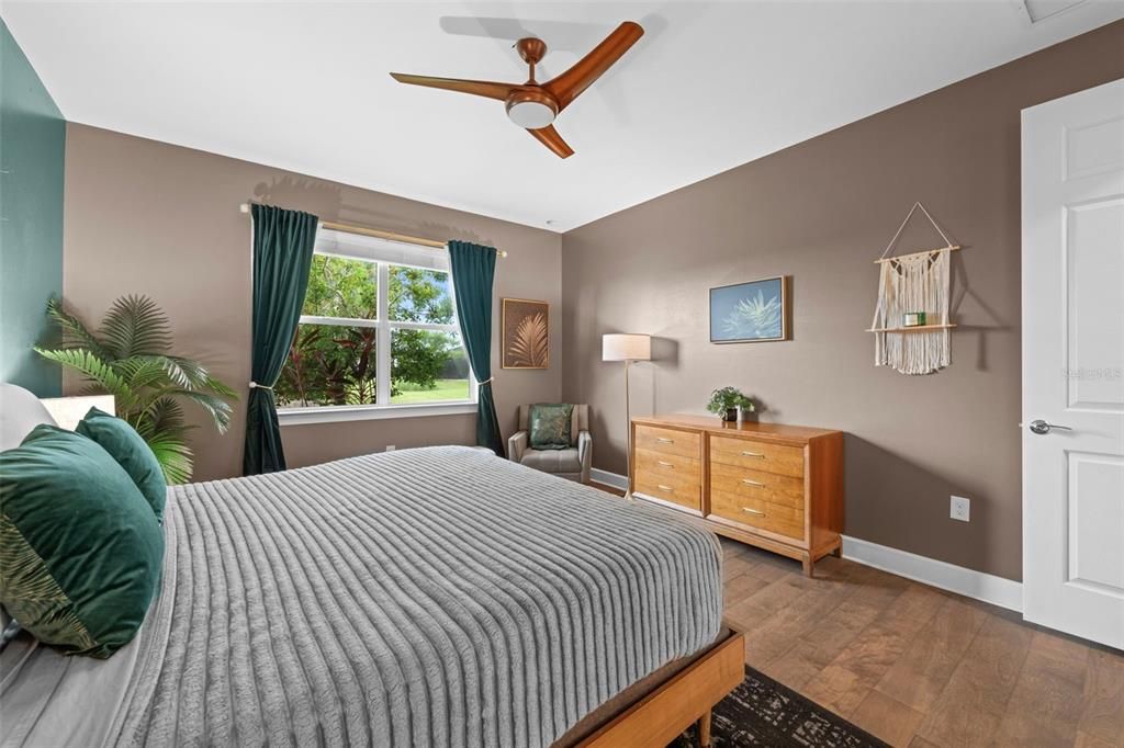 For Sale: $470,000 (3 beds, 2 baths, 2009 Square Feet)