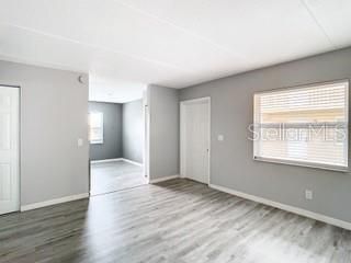 For Sale: $135,000 (2 beds, 1 baths, 784 Square Feet)