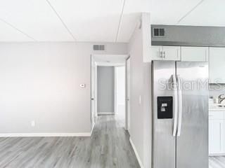 For Sale: $135,000 (2 beds, 1 baths, 784 Square Feet)