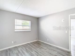 For Sale: $135,000 (2 beds, 1 baths, 784 Square Feet)