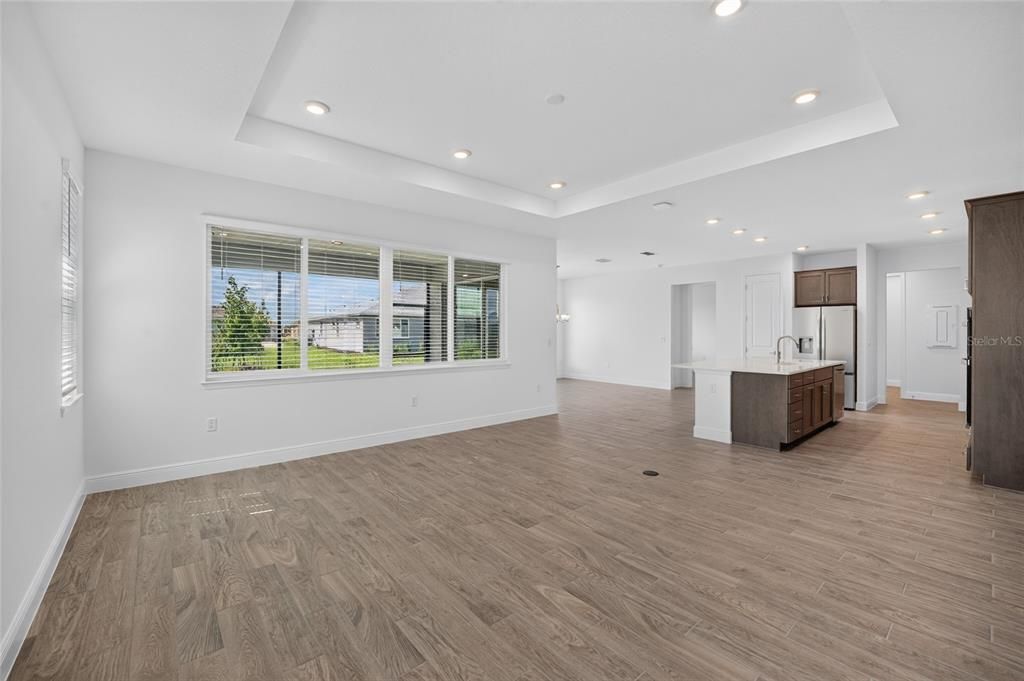 For Sale: $539,125 (2 beds, 2 baths, 2145 Square Feet)
