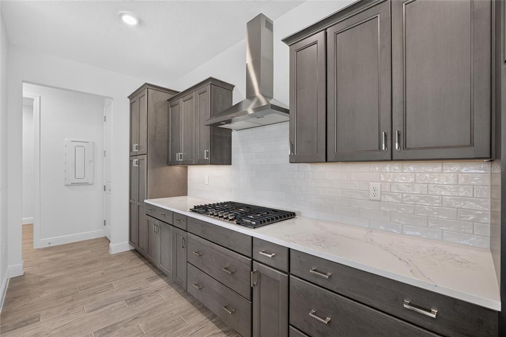 For Sale: $539,125 (2 beds, 2 baths, 2145 Square Feet)